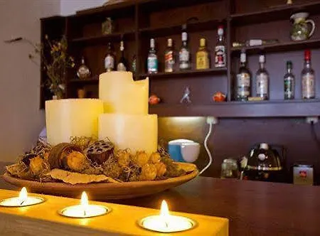 Bed & Breakfast & Archontou 3*