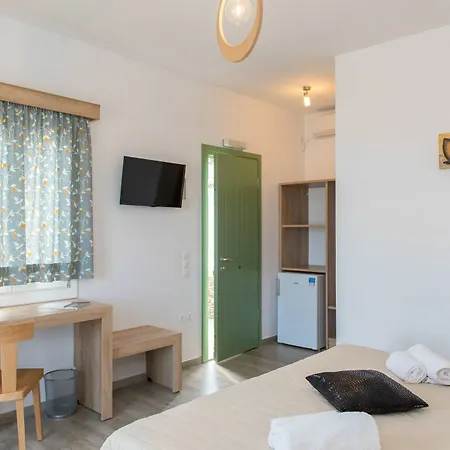 & Archontou Bed & Breakfast 3*