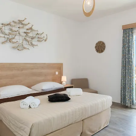 Bed & Breakfast & Archontou 3*